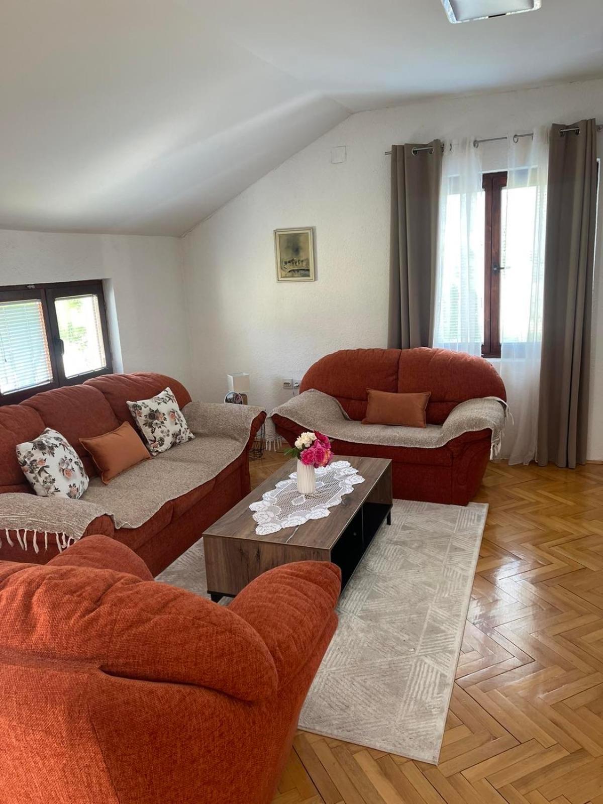 Visitor Yard Bed and Breakfast Πλαβ Εξωτερικό φωτογραφία
