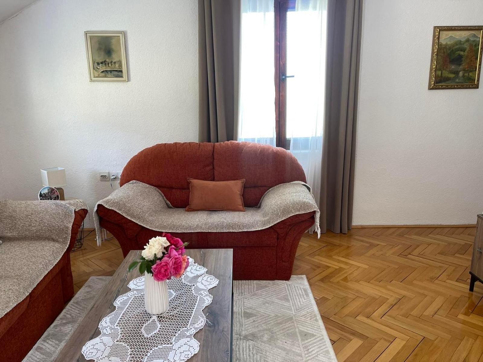 Visitor Yard Bed and Breakfast Πλαβ Εξωτερικό φωτογραφία