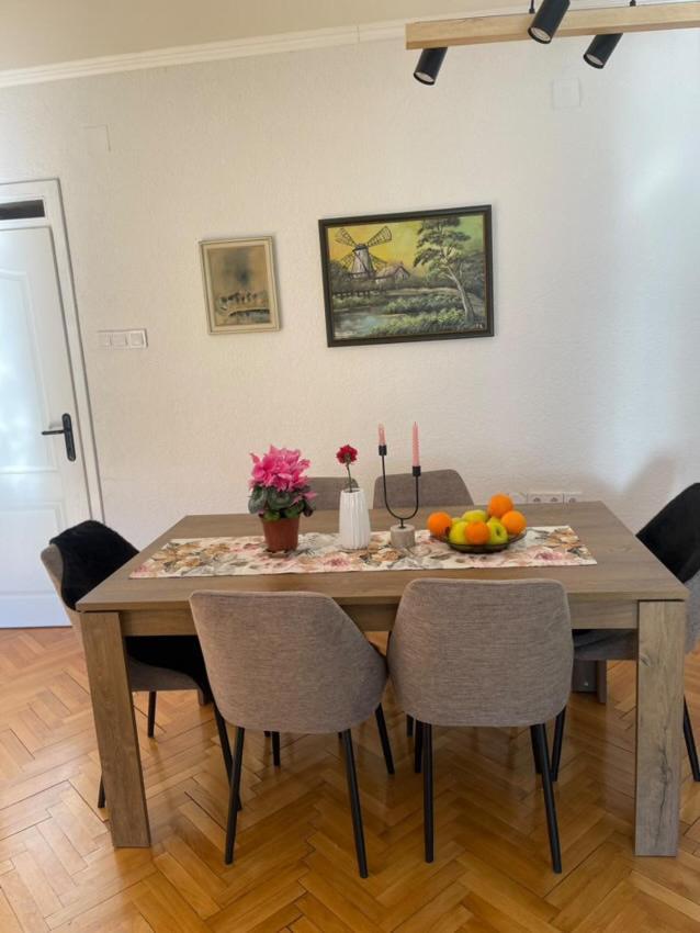 Visitor Yard Bed and Breakfast Πλαβ Εξωτερικό φωτογραφία