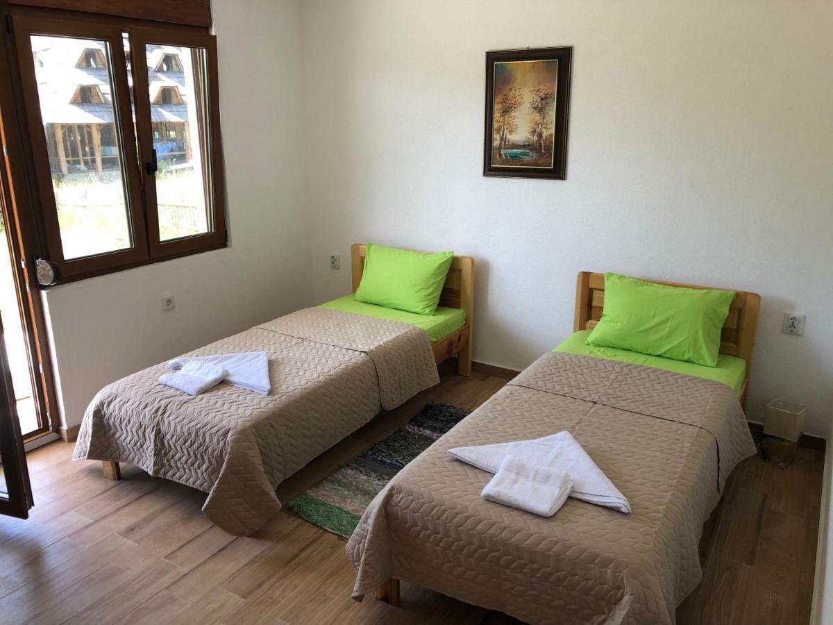 Visitor Yard Bed and Breakfast Πλαβ Εξωτερικό φωτογραφία